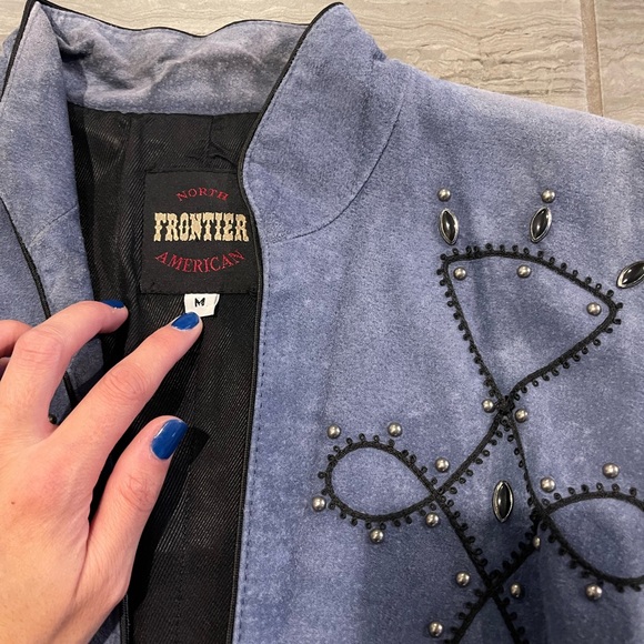 Leather jacket - Picture 2 of 4